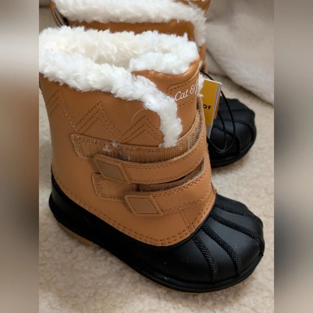 Cat & Jack Tan and Black Kids' Boots 7 NWT